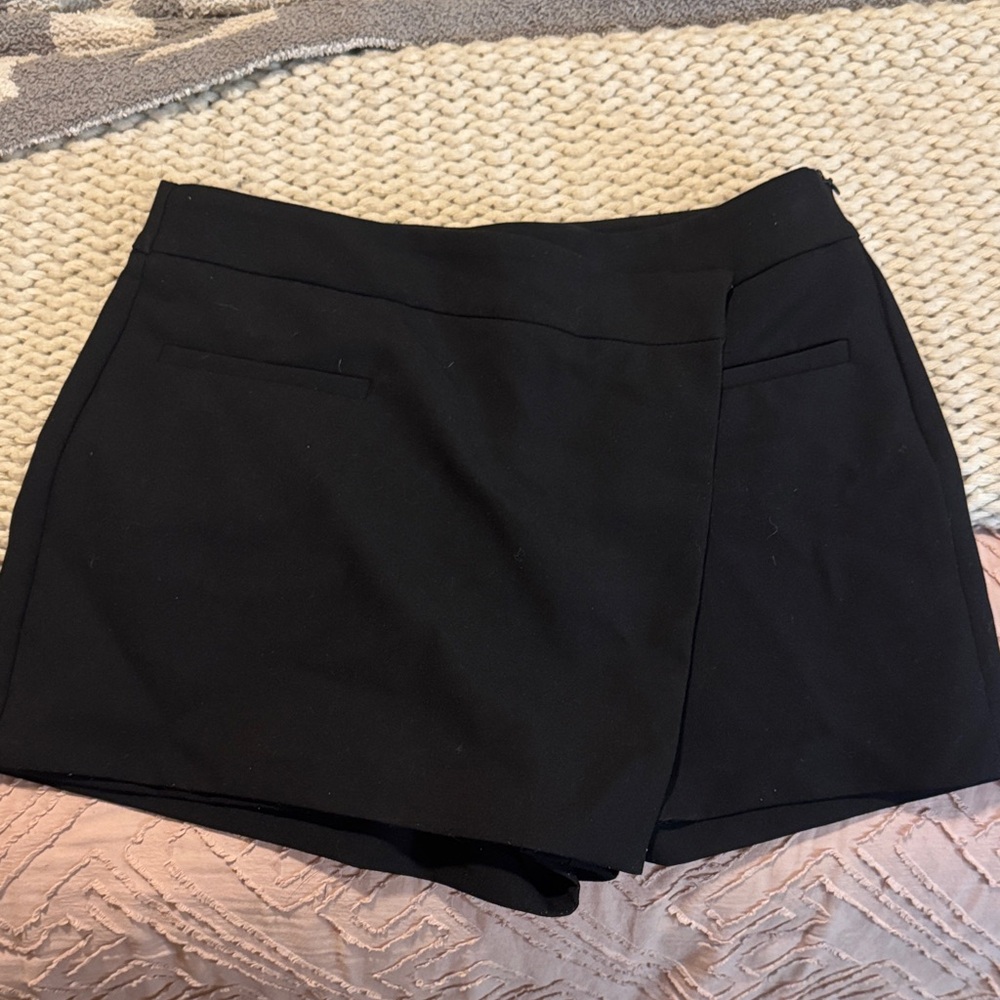 Zara Black Women's Skorts